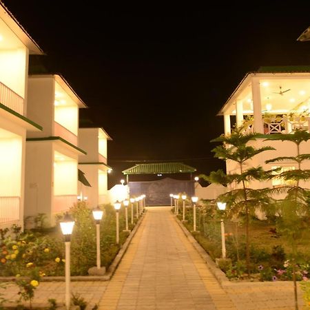 Jaldapara Forest Tourist Lodge Jftl Madari Hat Esterno foto