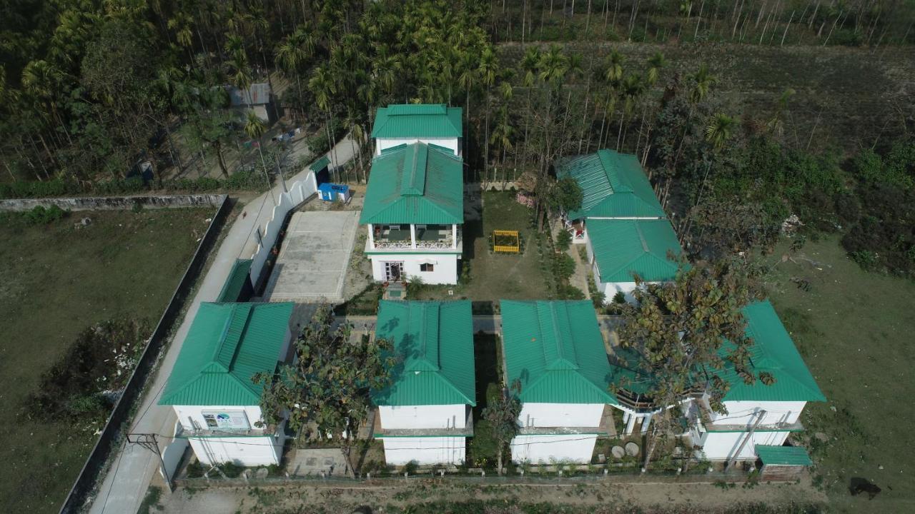 Jaldapara Forest Tourist Lodge Jftl Madari Hat Esterno foto